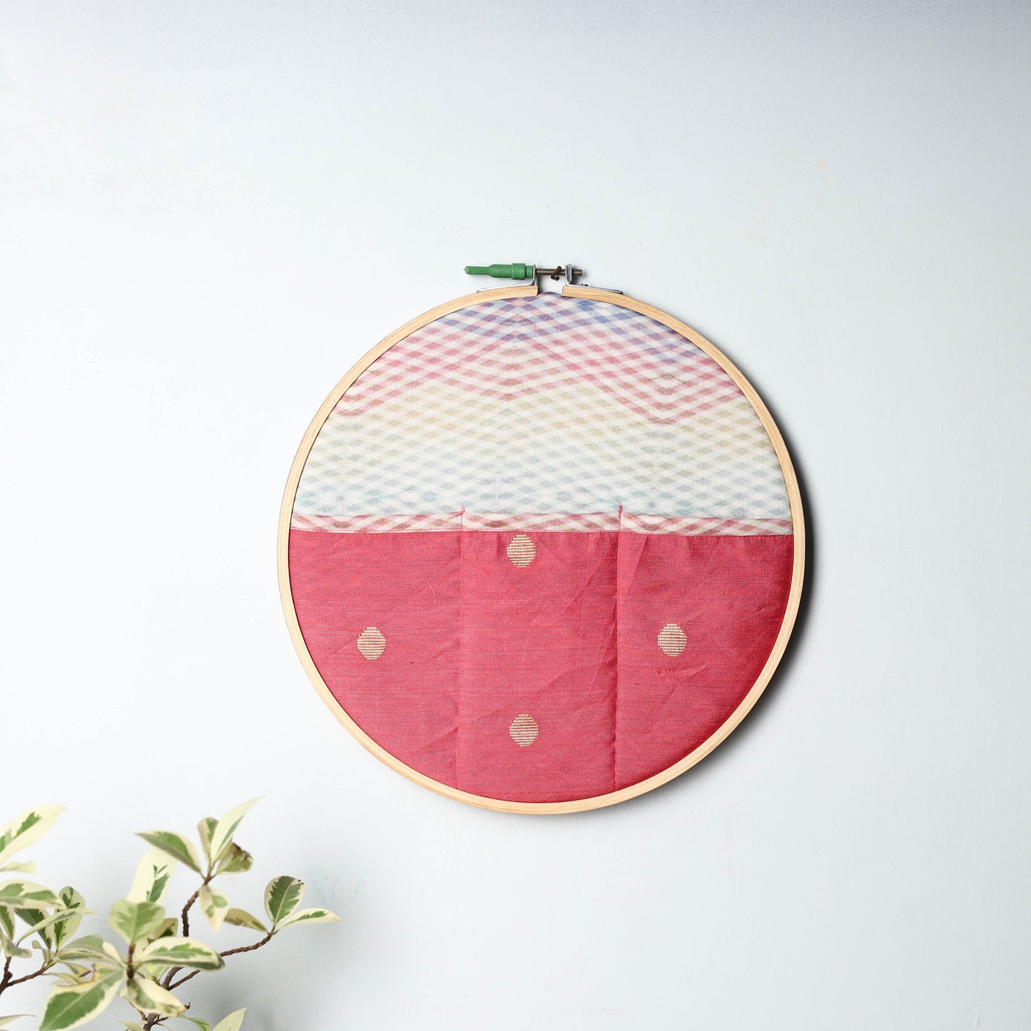 Embroidery Hoop Wall Decor 01