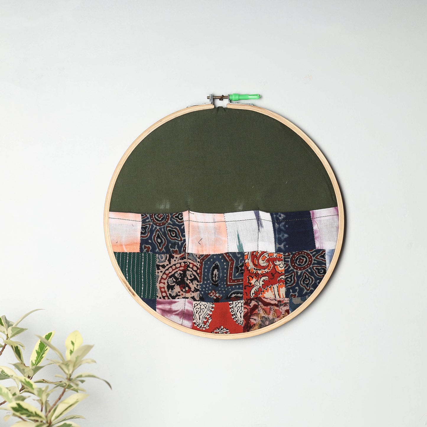 Embroidery Hoop Wall Decor (Large) 02