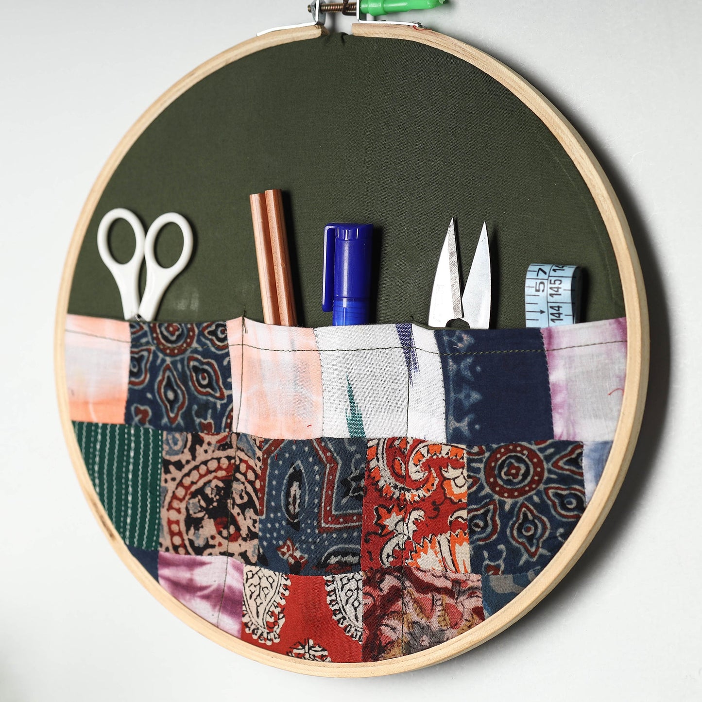 Embroidery Hoop Wall Decor (Large) 02