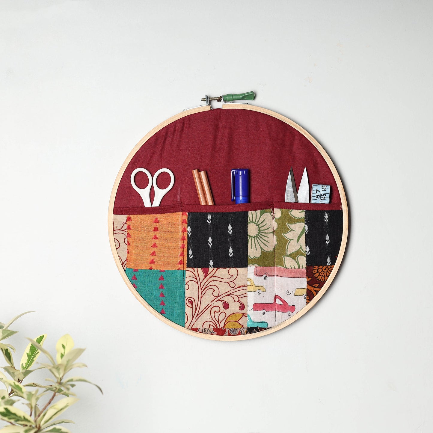 Embroidery Hoop Wall Decor (Large) 18