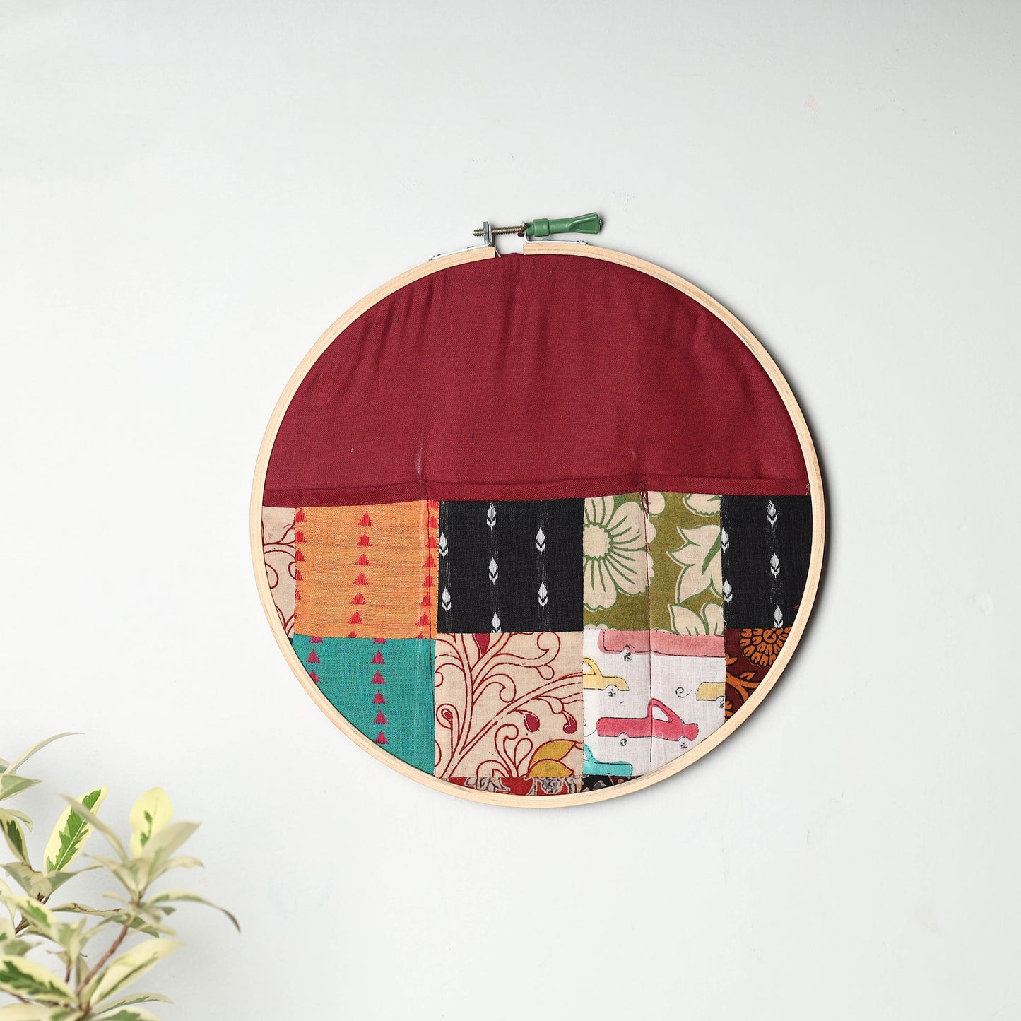 Embroidery Hoop Wall Decor (Large) 18