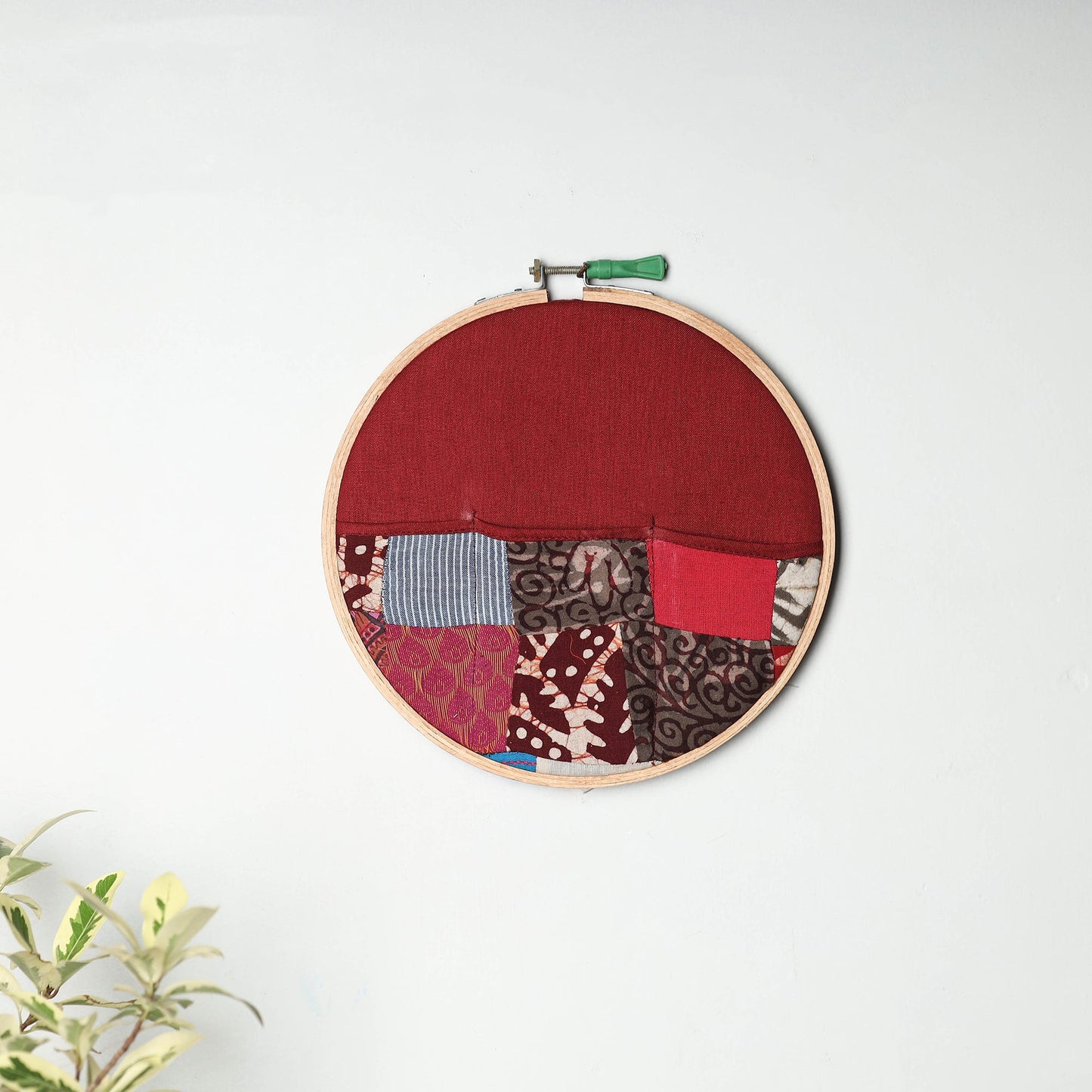Embroidery Hoop Wall Decor (Small) 52