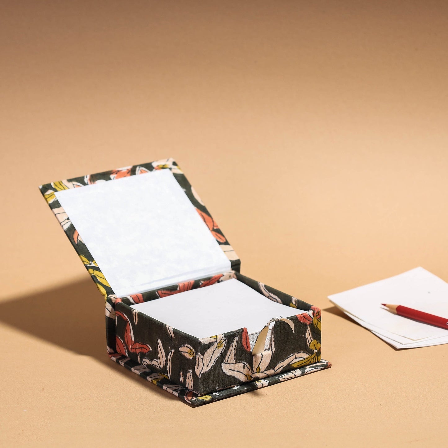 Floral Printed Handcrafted Card Holder with Slips