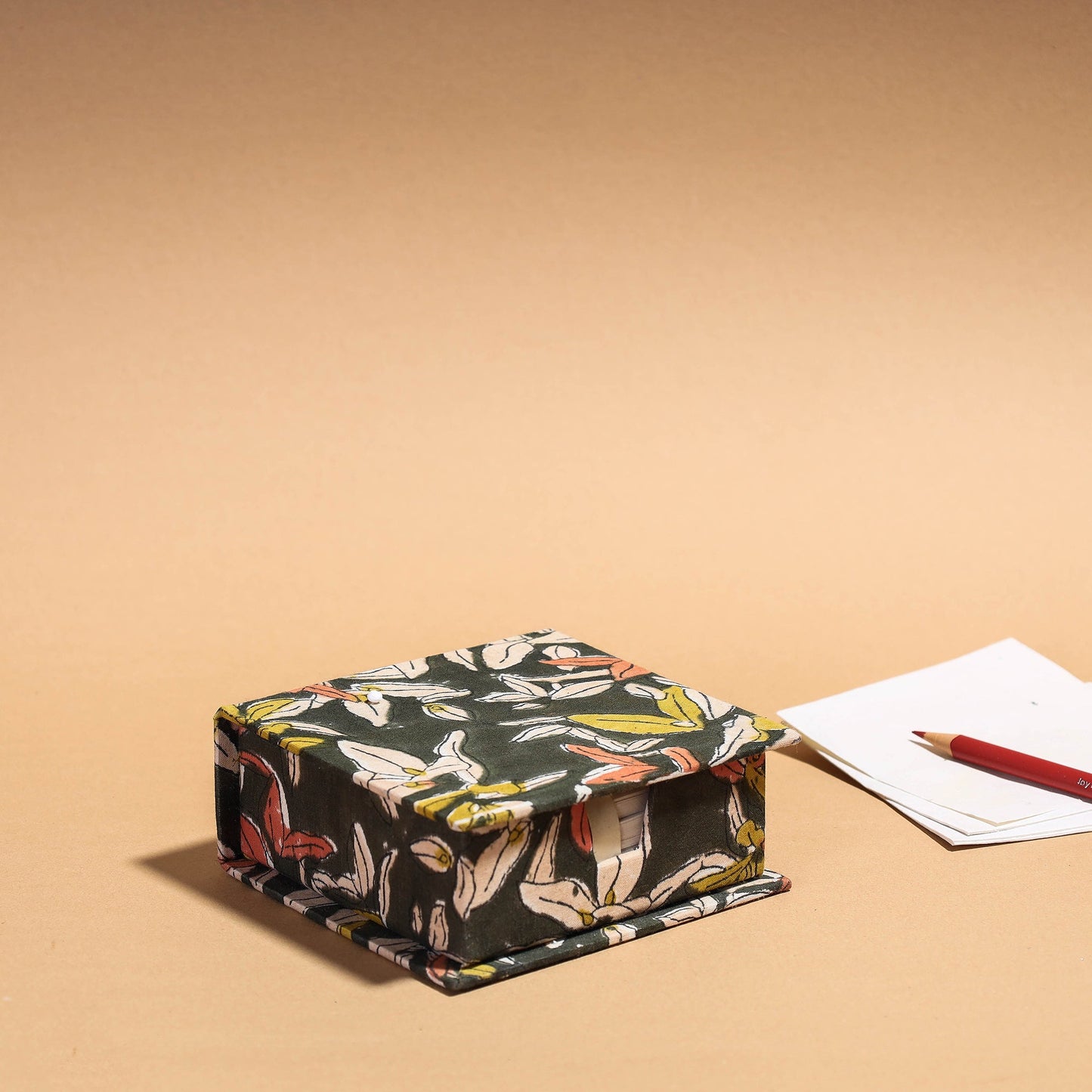 Floral Printed Handcrafted Card Holder with Slips