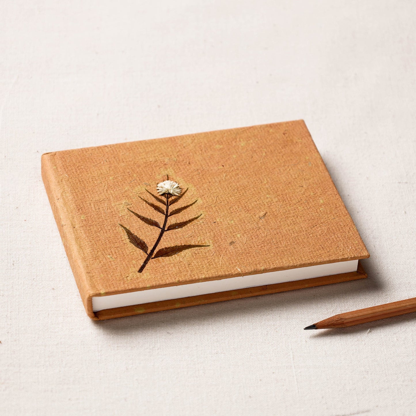 Flower Art Work Special Visitor Notebook (4.3 x 5.5 in)