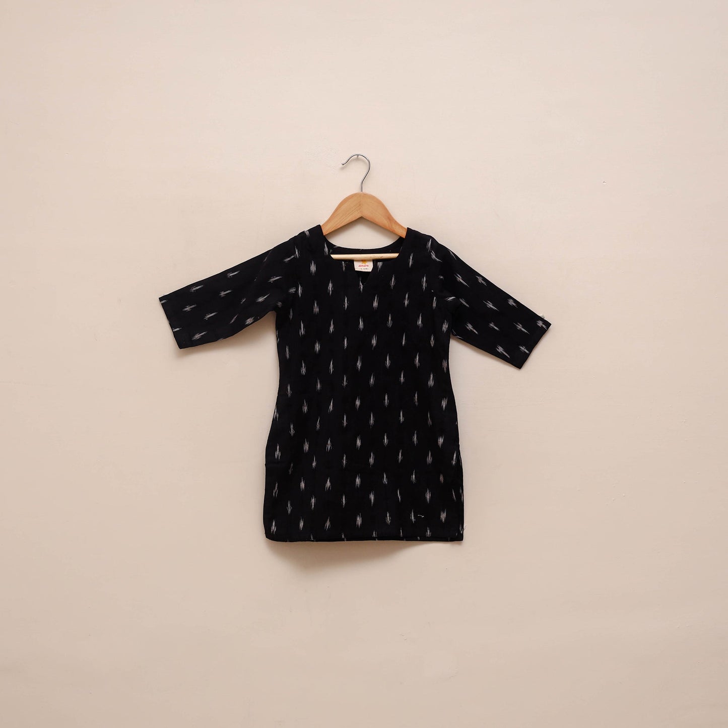 Girls pochampally ikat pure cotton kurta set (2-6 years) 02