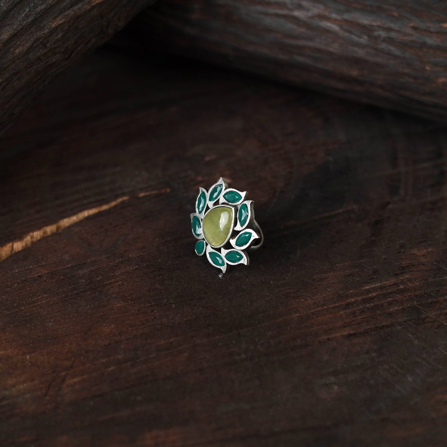 Green - antique silver finish oxidised stone work ring 46