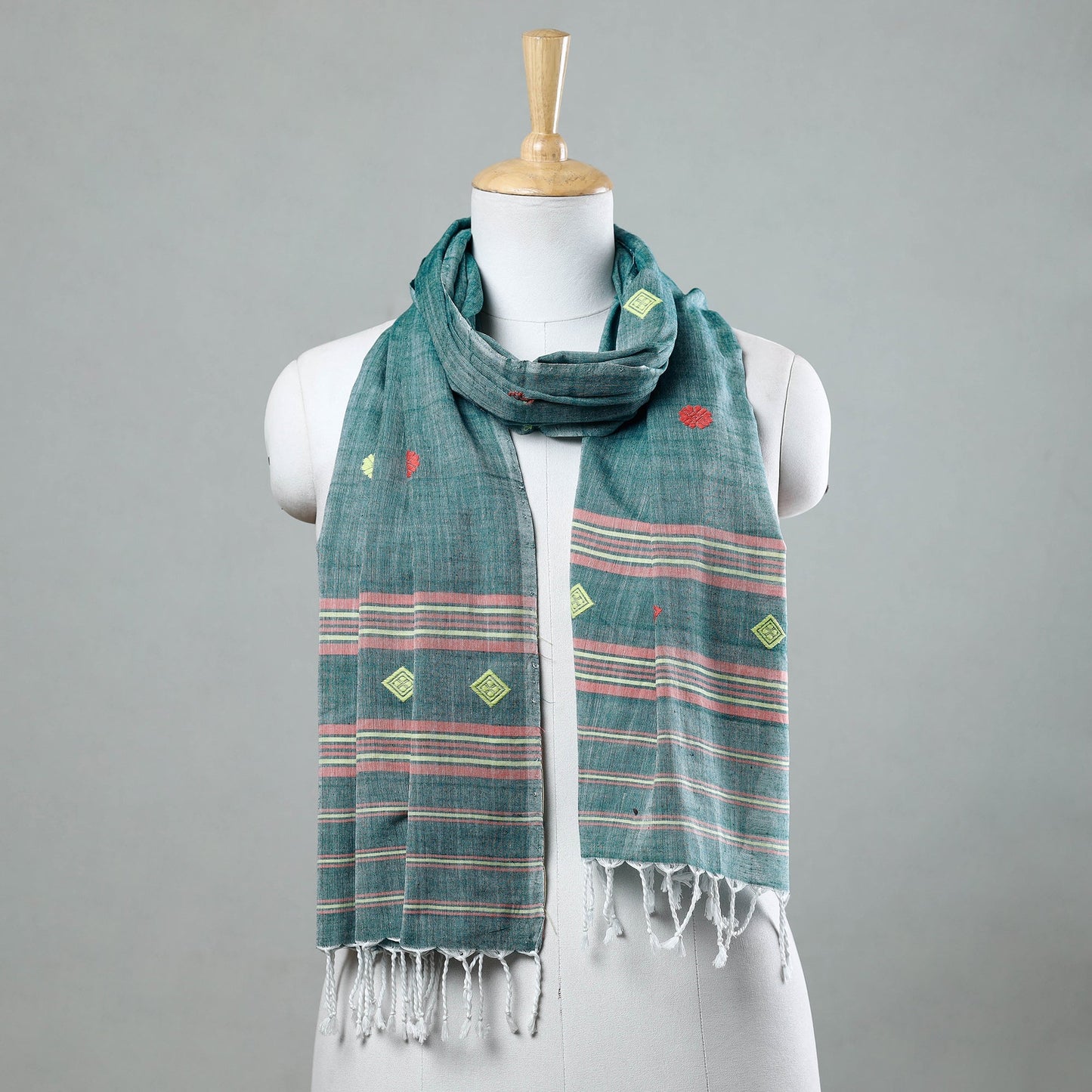 Assam Weave Handloom Cotton Thread Motifs Stole with Tassels
