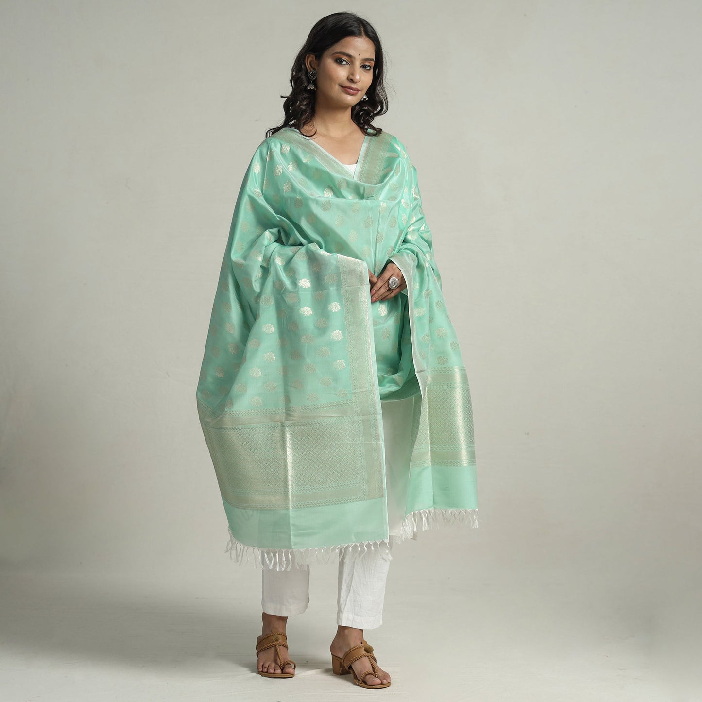 Banarasi Handloom Katan Silk Zari Buti Dupatta with Tassels 64 Online