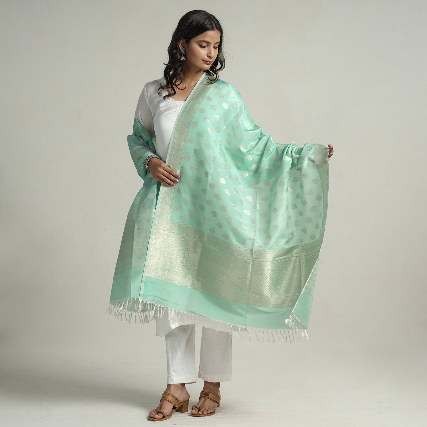 Banarasi Handloom Katan Silk Zari Buti Dupatta with Tassels 64 Online