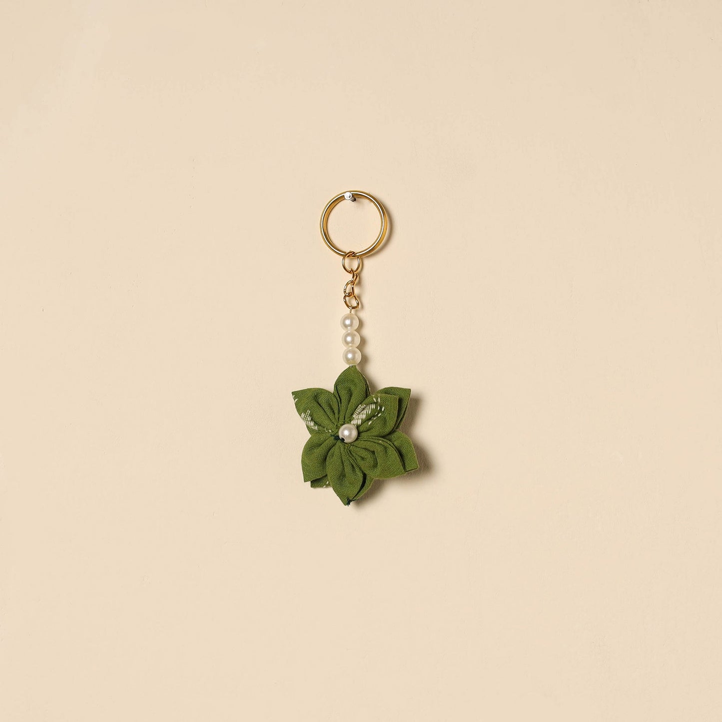Beaded fabart flower keychain 12 - handcrafted
