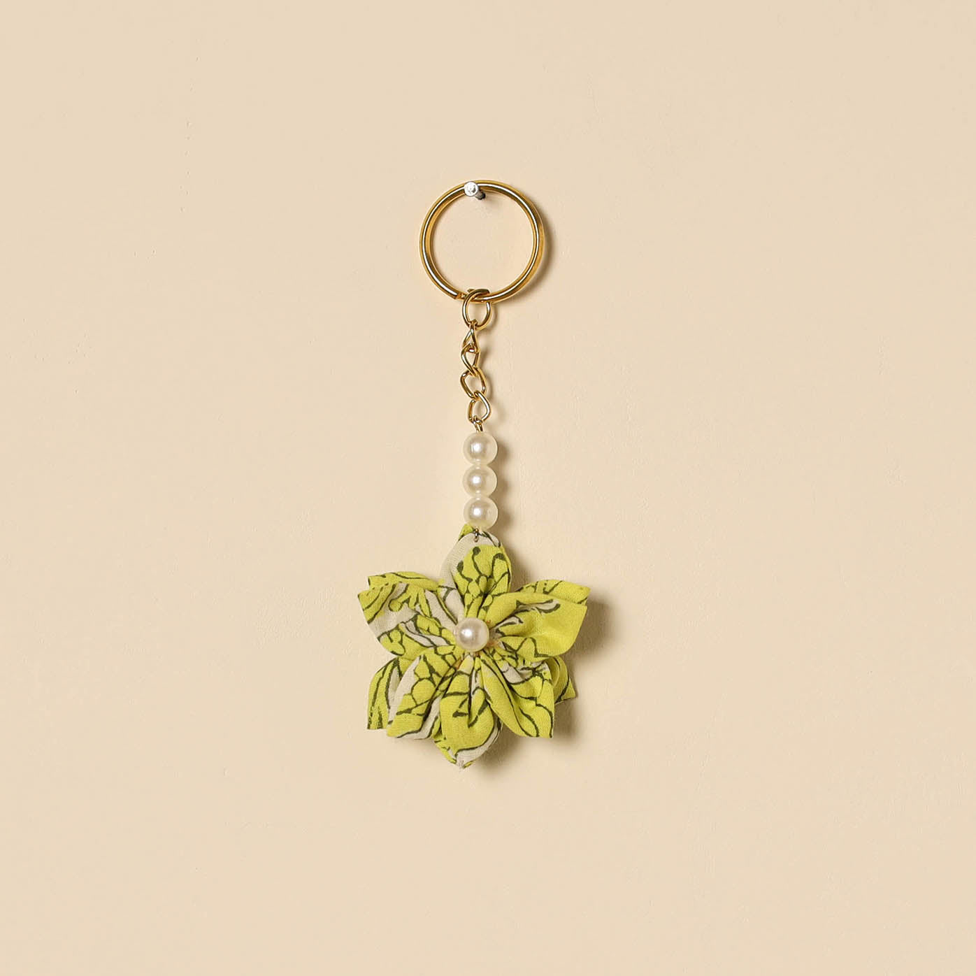 Beaded fabart flower keychain 20 - handcrafted