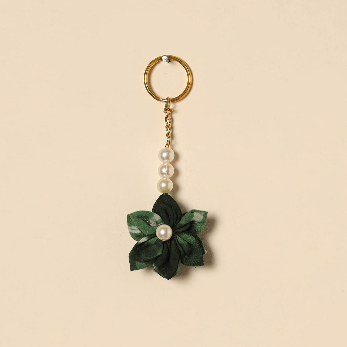 Beaded fabart flower keychain 25 - handcrafted