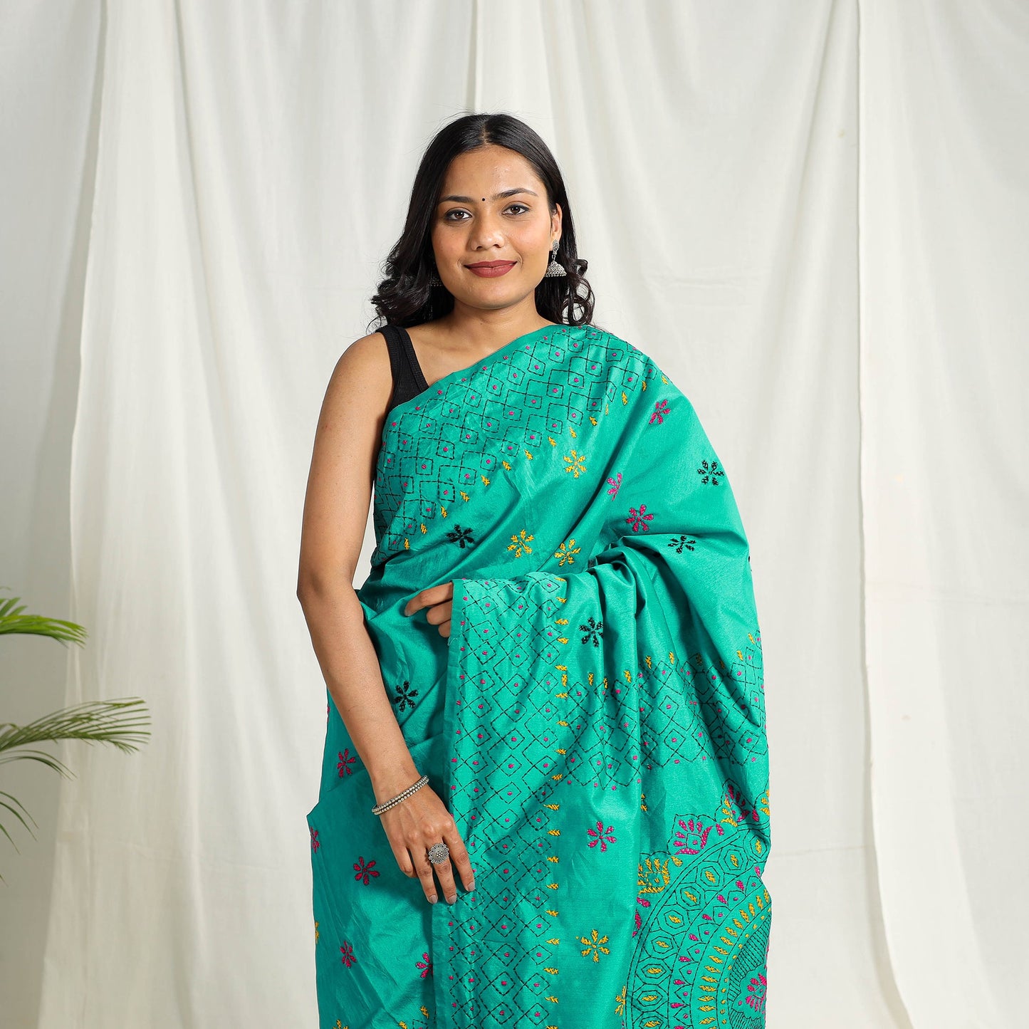 Buy Green Bengal Hand Embroidery Silk Nakshi Kantha Saree