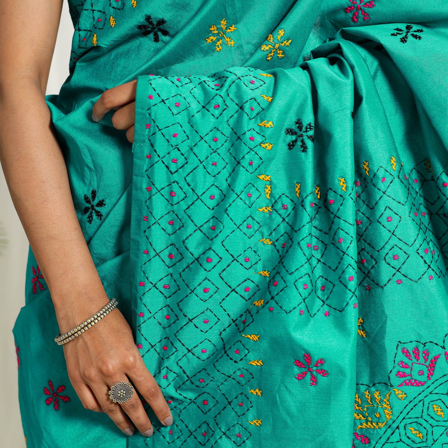 Buy Green Bengal Hand Embroidery Silk Nakshi Kantha Saree