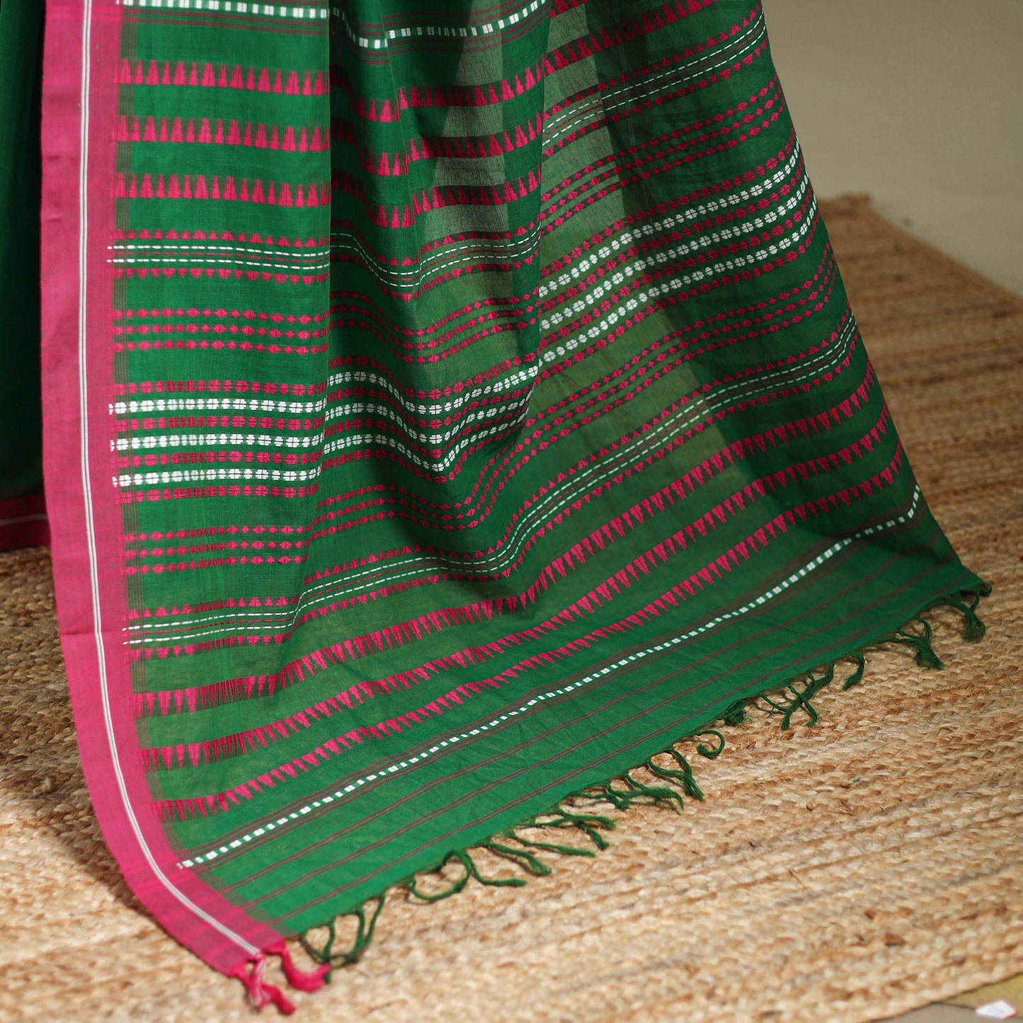 Green - bengal handwoven cotton begumpuri saree 31