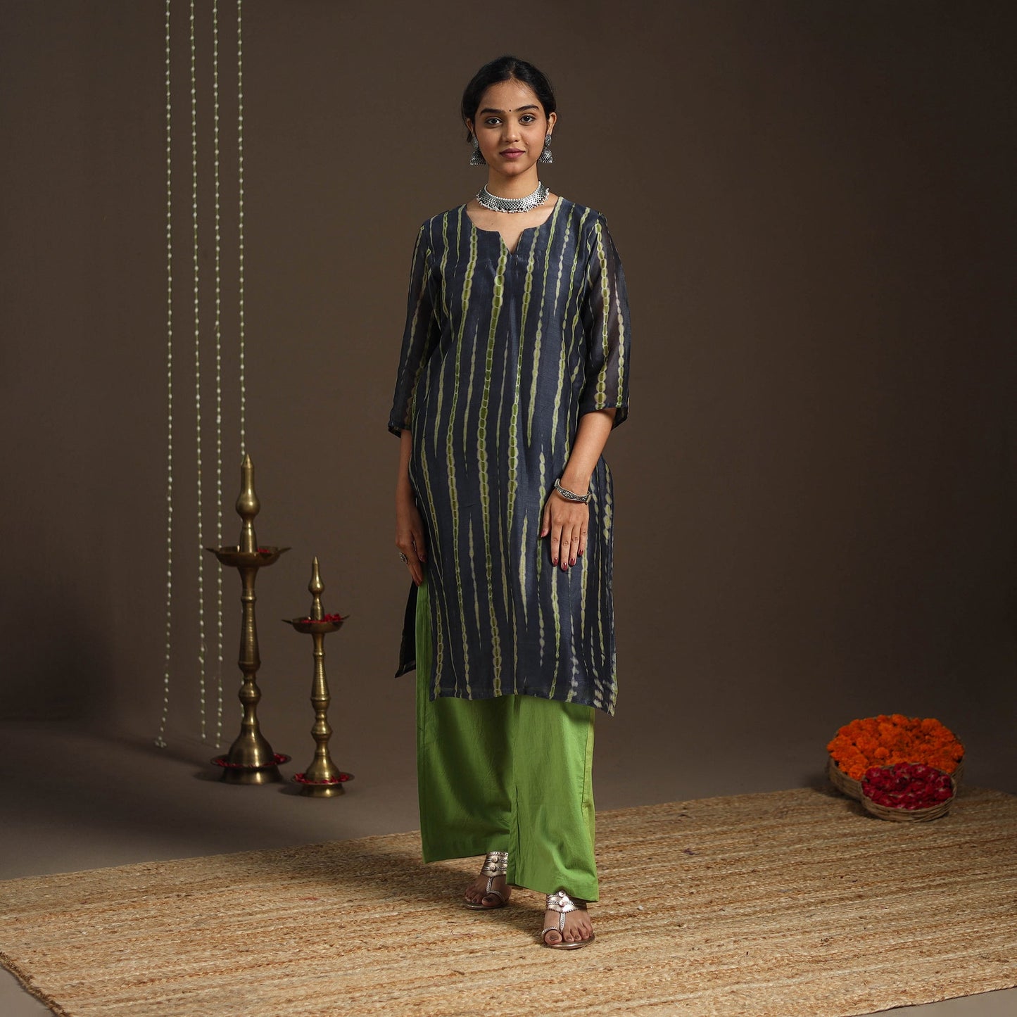 Green - chanderi silk shibori kurta set (set of 3) 09