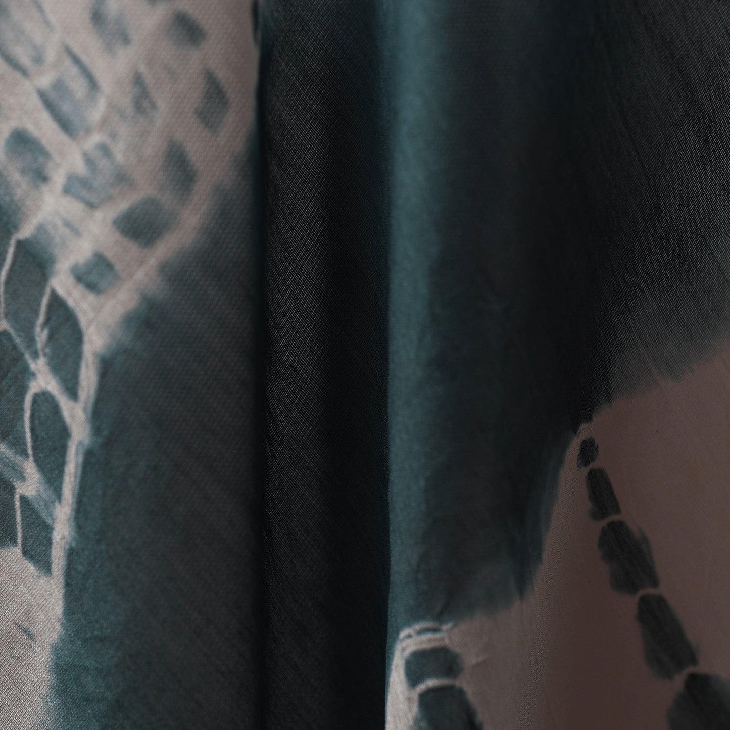 Green - chanderi silk tie-dye shibori fabric 01