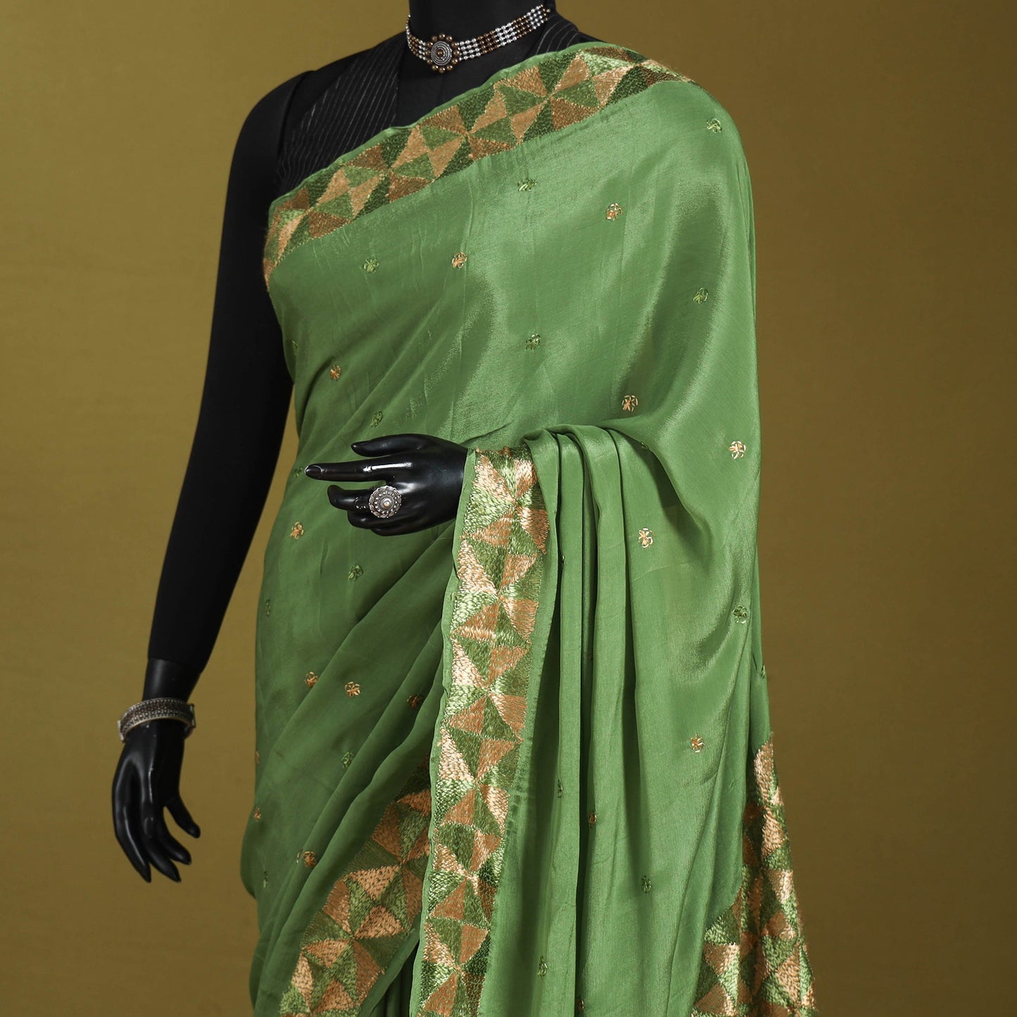 Green - chinon silk hand embroidery phulkari saree 08