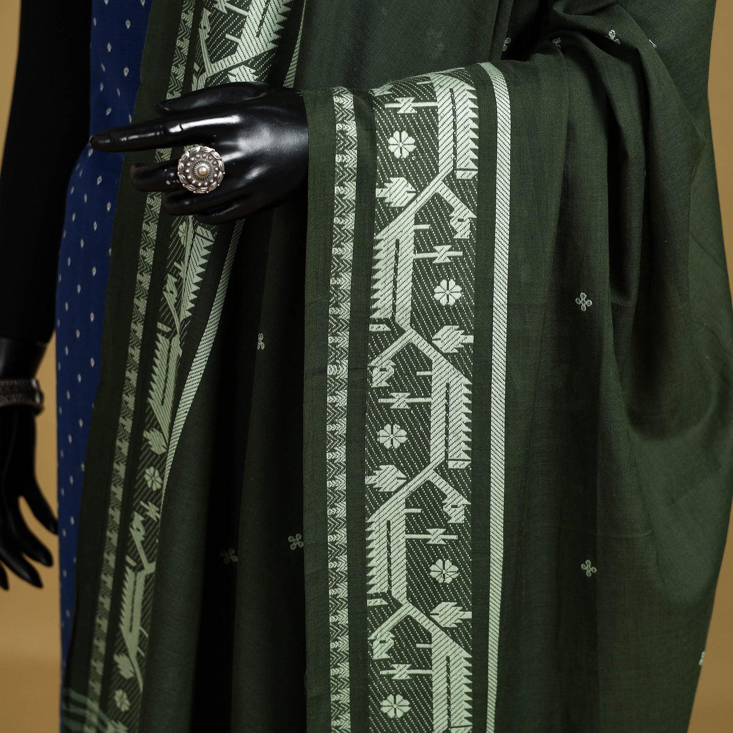 Green - cotton buti jacquard dupatta with thread border 43