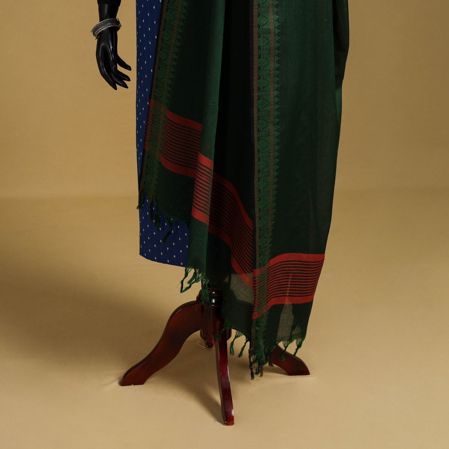 Green - cotton jacquard dupatta with thread border 33