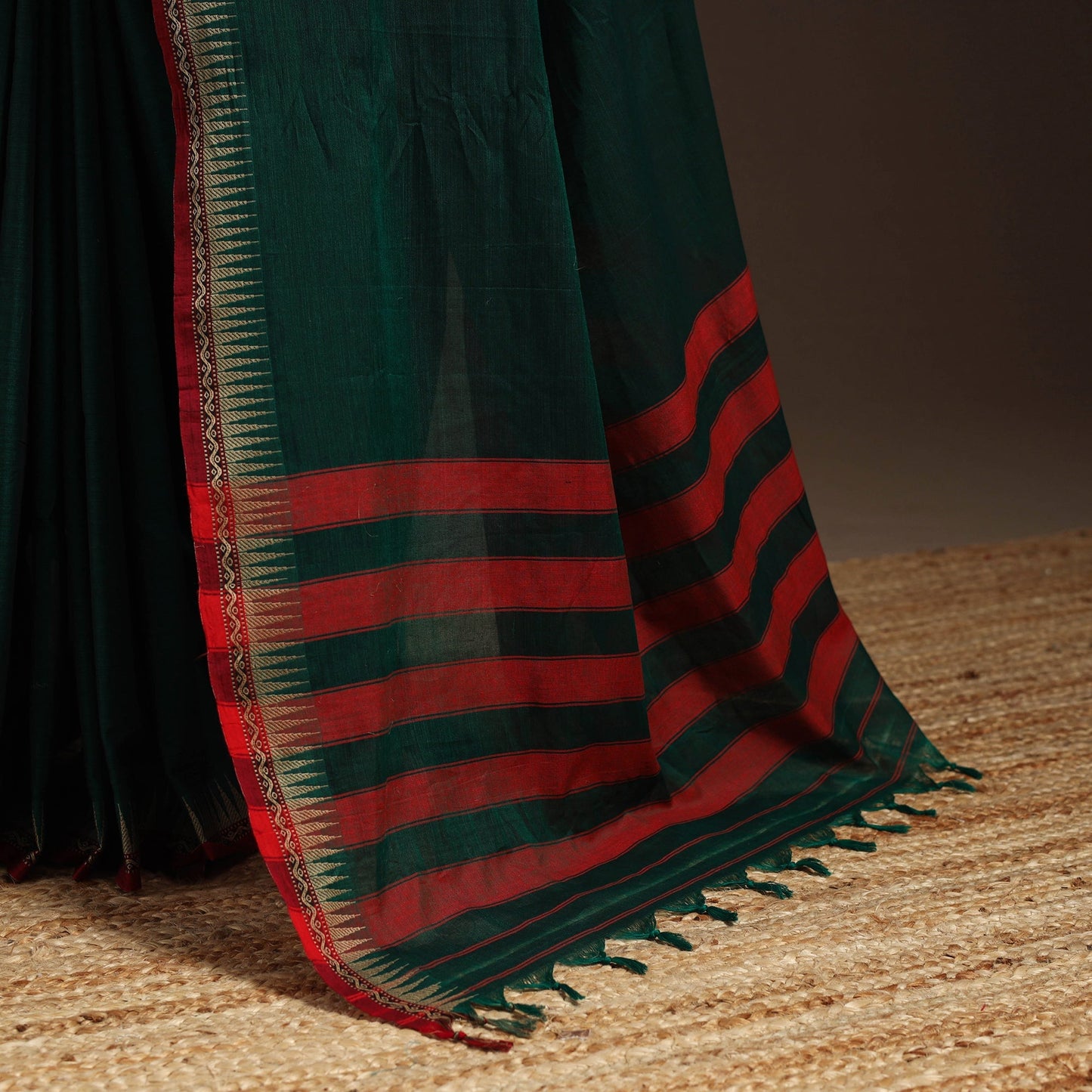 Dharwad cotton saree with border 08 - handcrafted