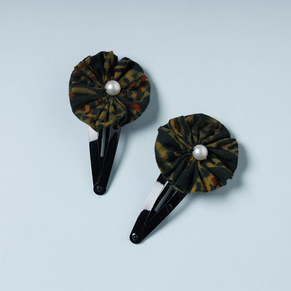 Gulmohar Flower Handmade Tik-Tok Hair Clip (Set of 2) Online l iTokri.com