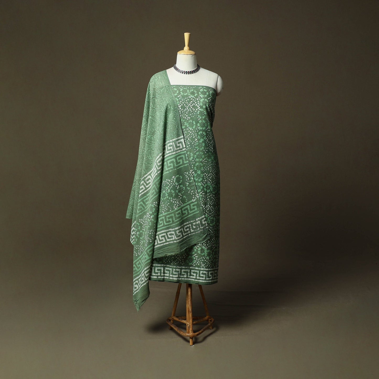 Hand block batik print cotton 3pc unstitched dress material