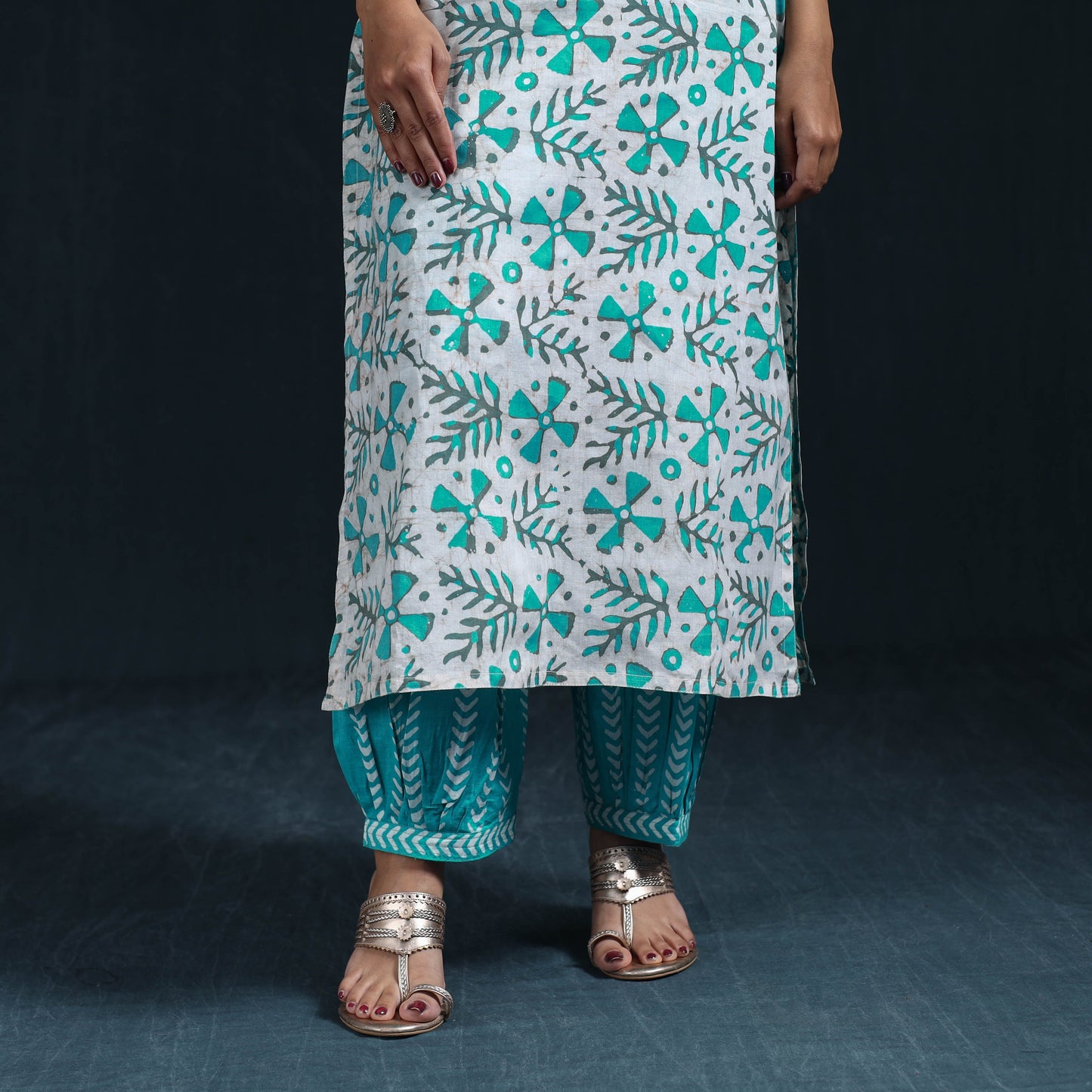Hand batik cotton suit set with dupatta for women 08