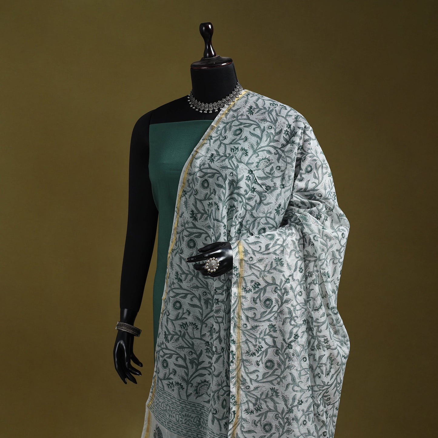 Hand chanderi silk sanganeri floral dupatta 59 - handcrafted