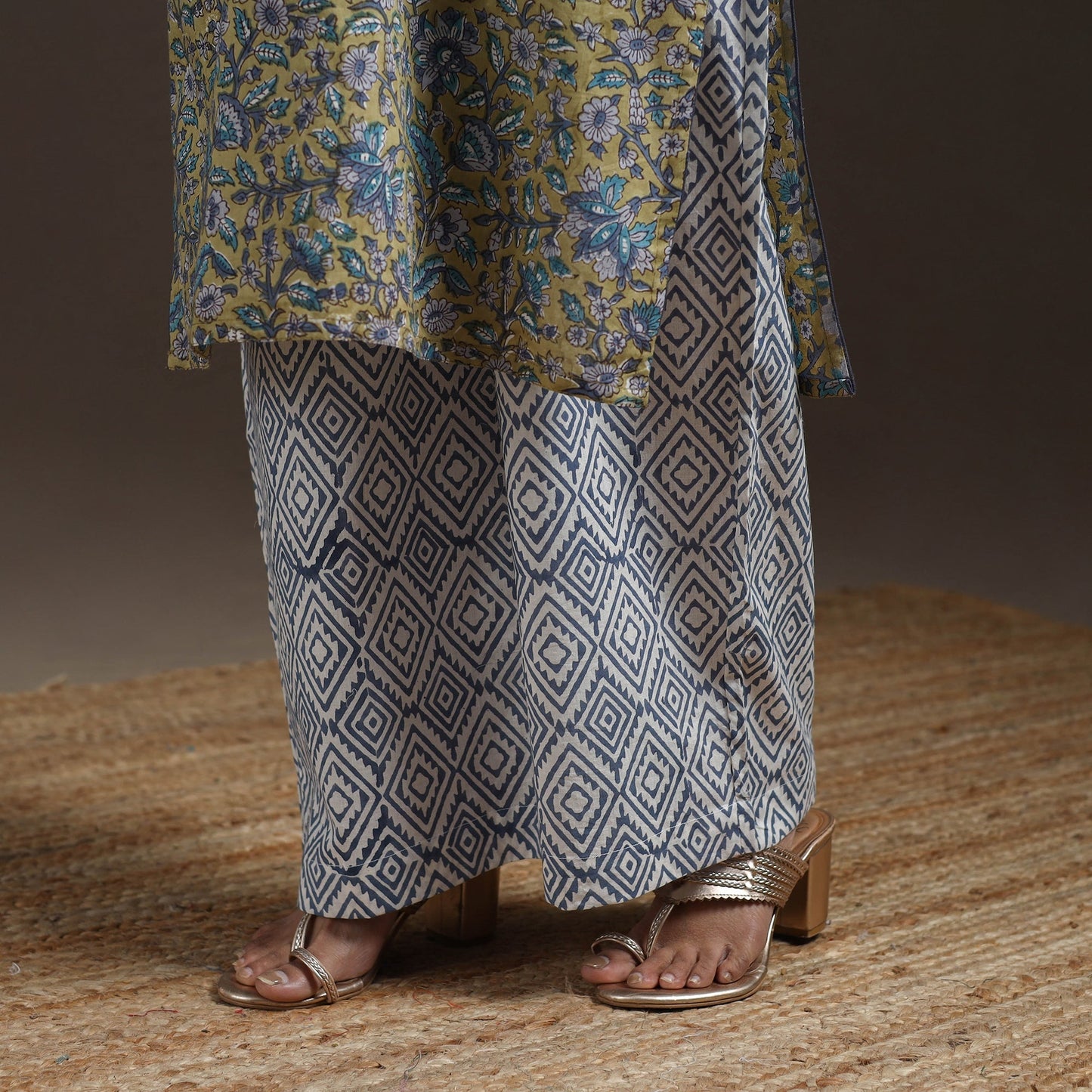 Hand cotton sanganeri suit set with dupatta for women 02