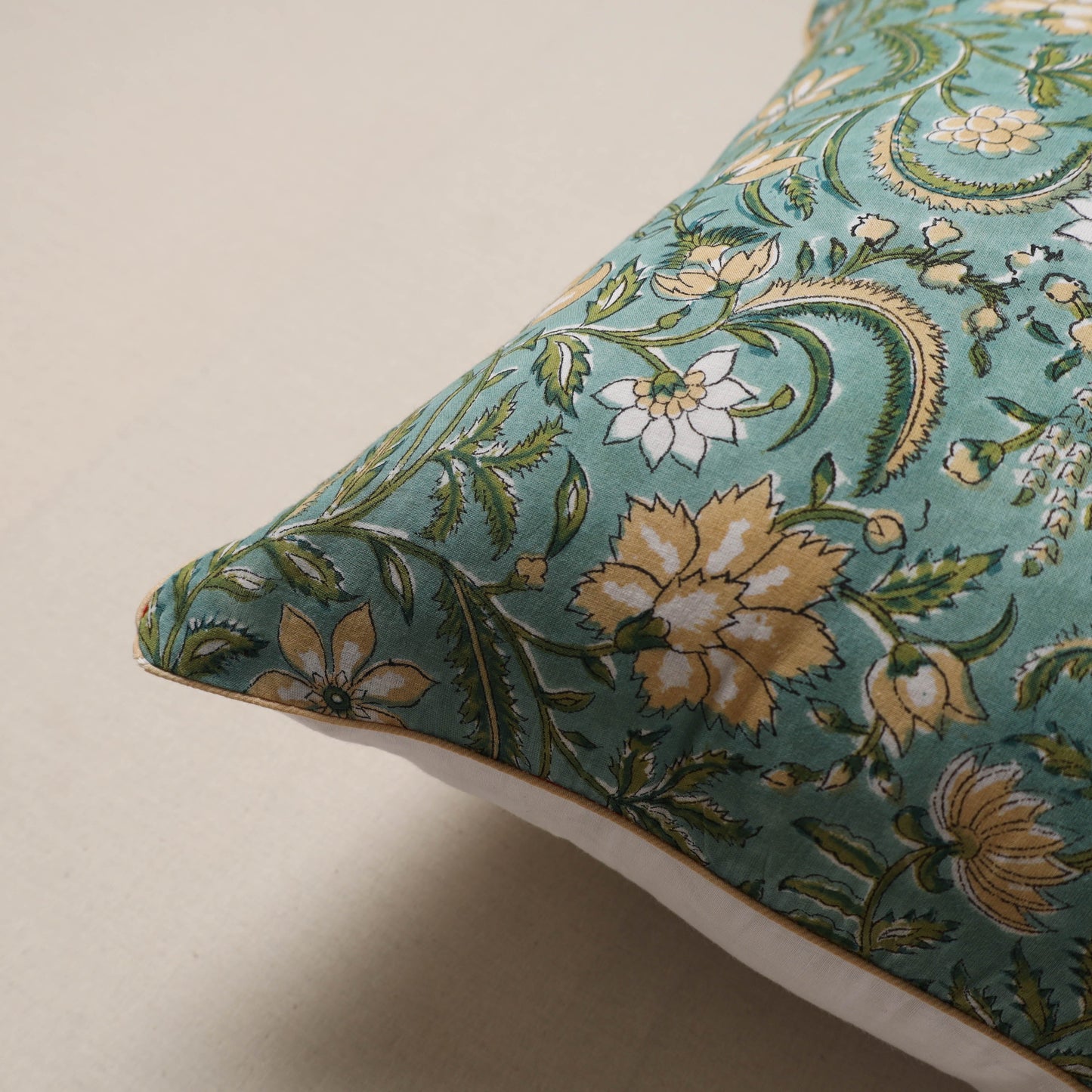 Hand sanganeri cushion cover 07 - handcrafted