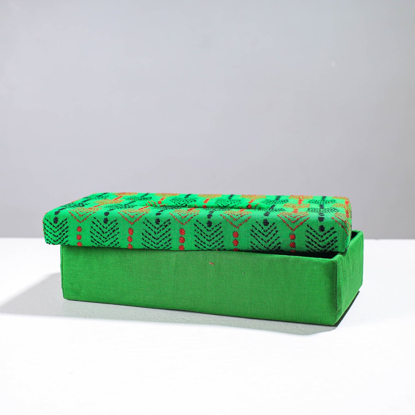 Green Handcrafted Bengal Kantha Work Tissue Box