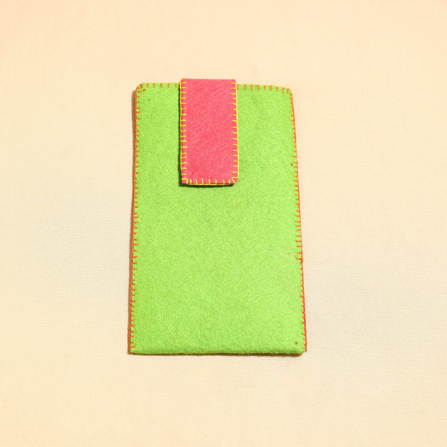 Green Handcrafted Embroidered Felt Mobile Pouch