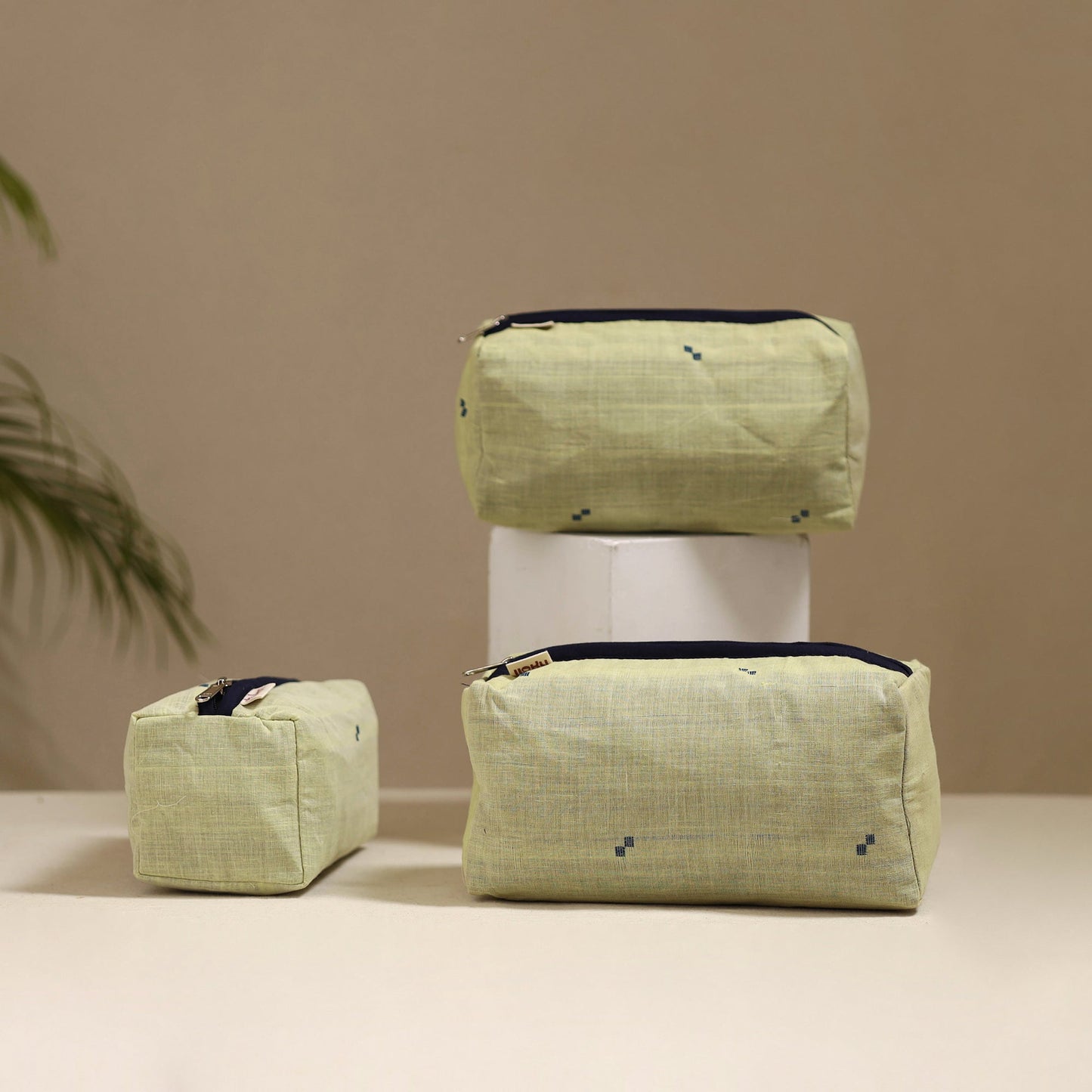Handcrafted fabric toiletry bags (set of 3) 20
