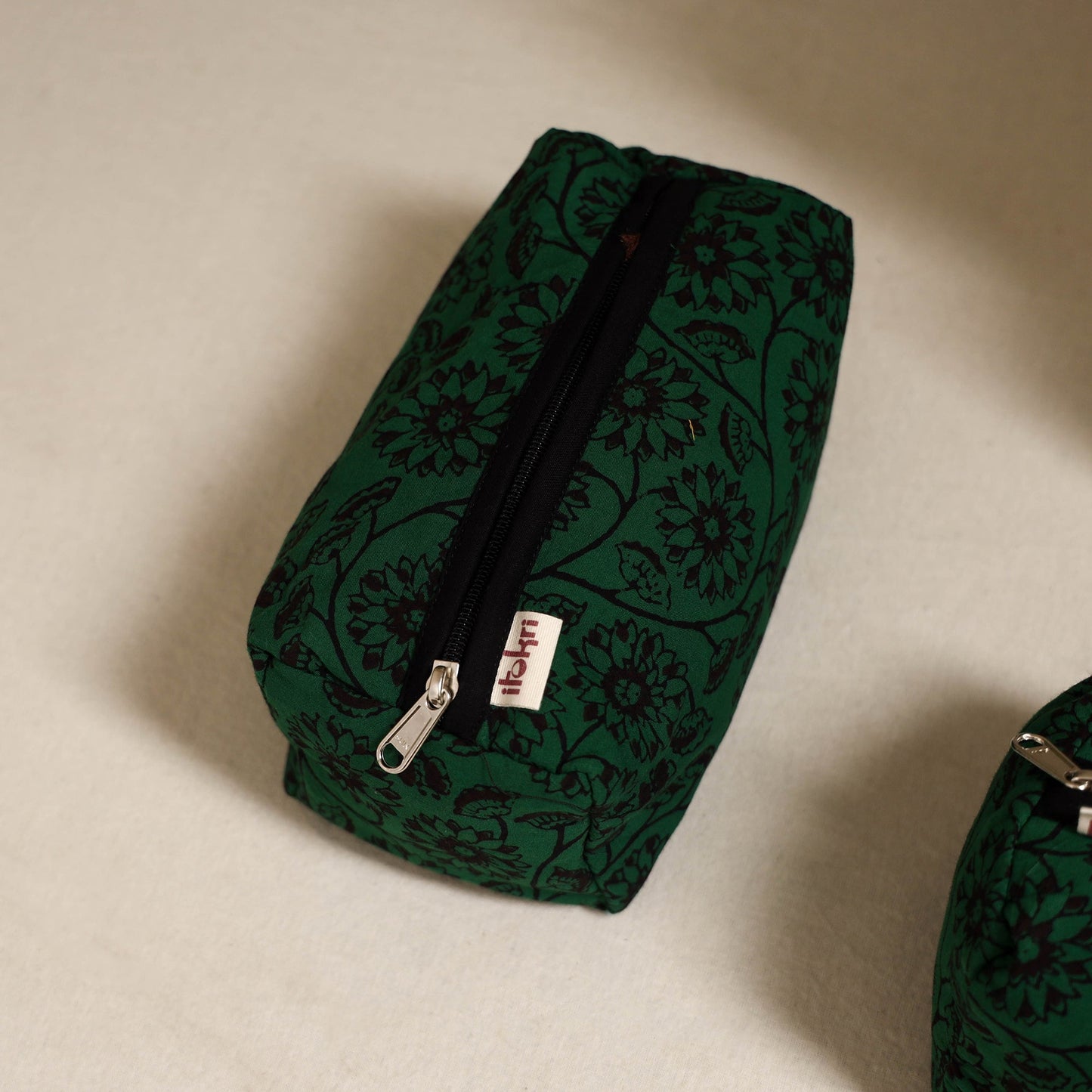 Handcrafted fabric toiletry bags (set of 3) 28