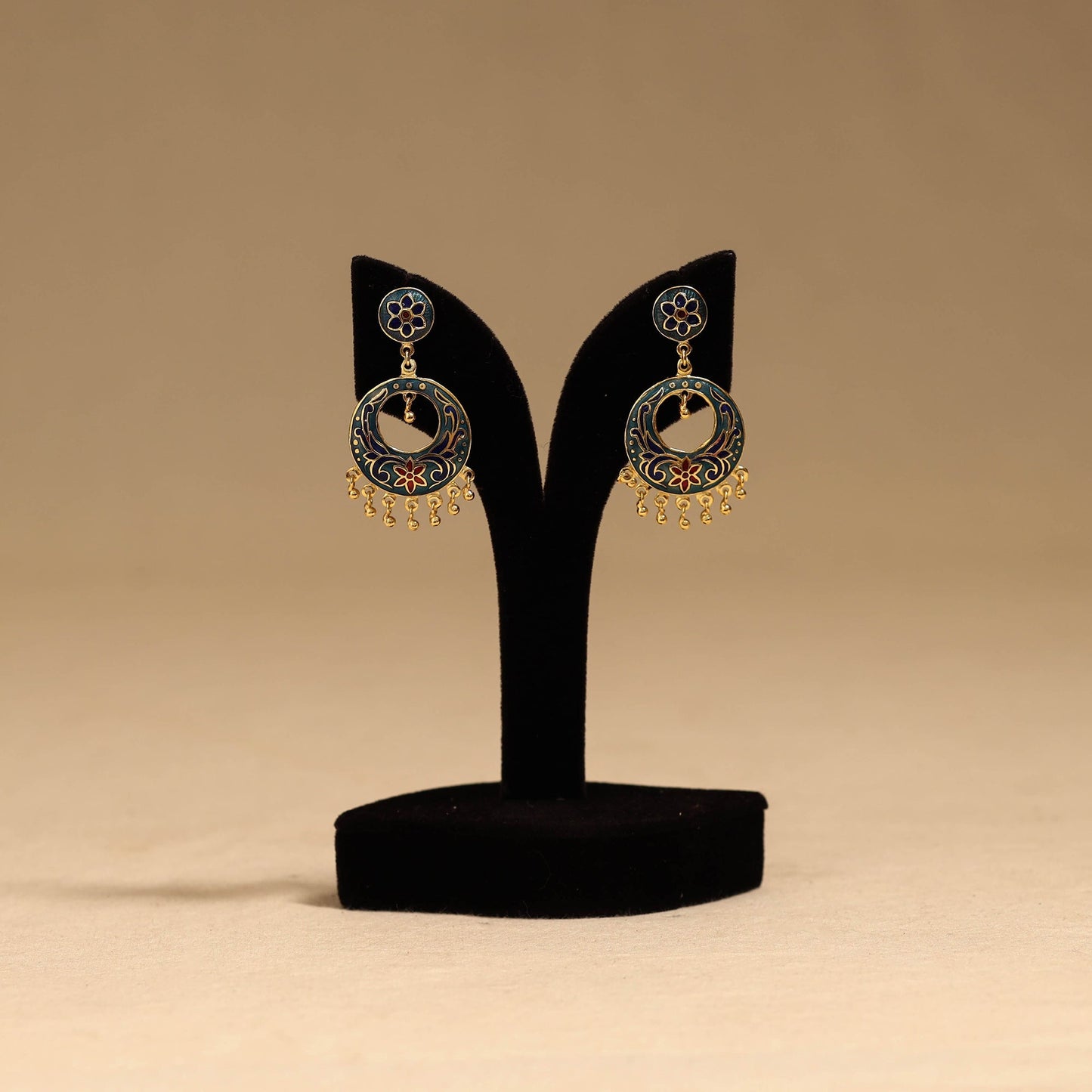 Handcrafted paka meenakari earrings 134