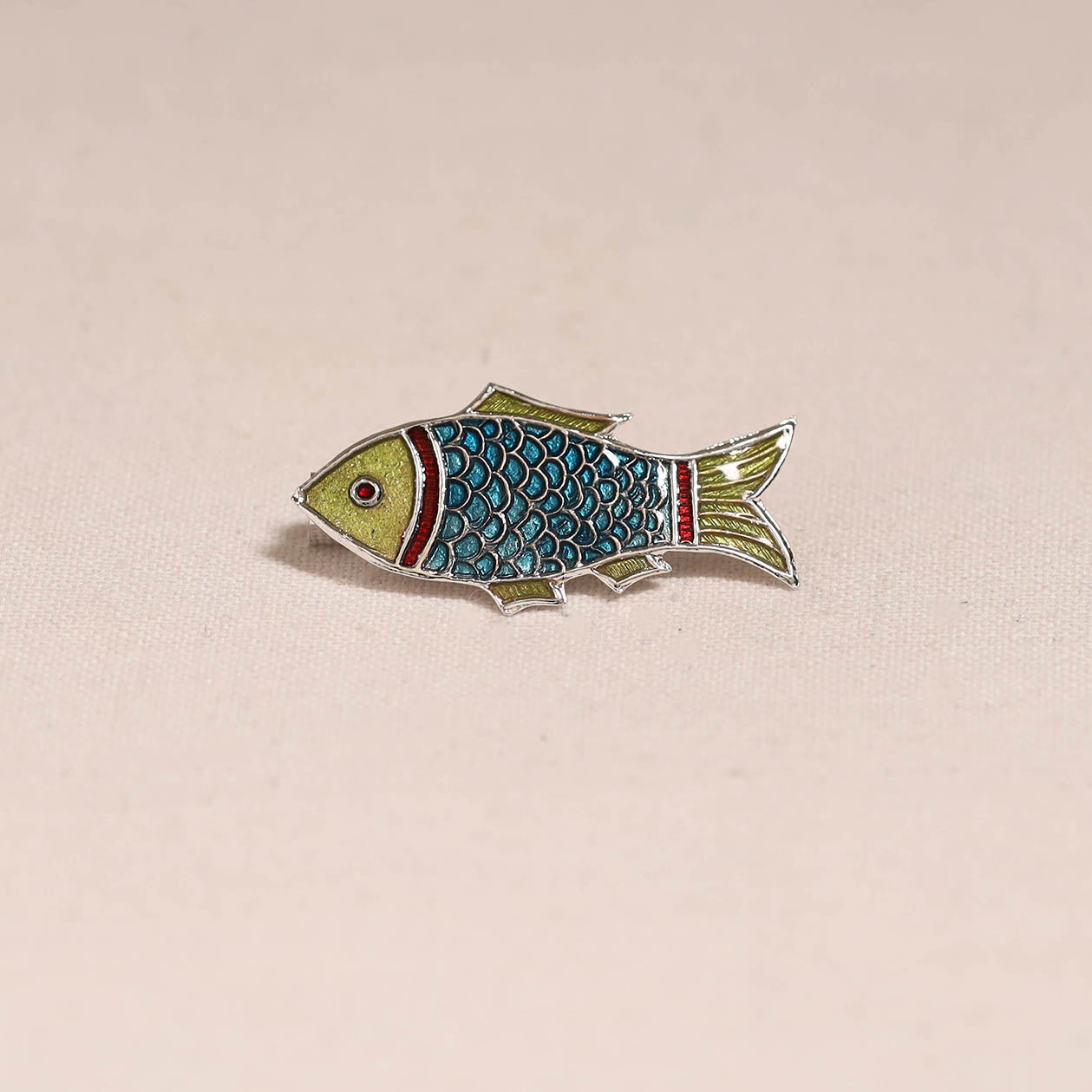 Handcrafted paka meenakari saree pin 200