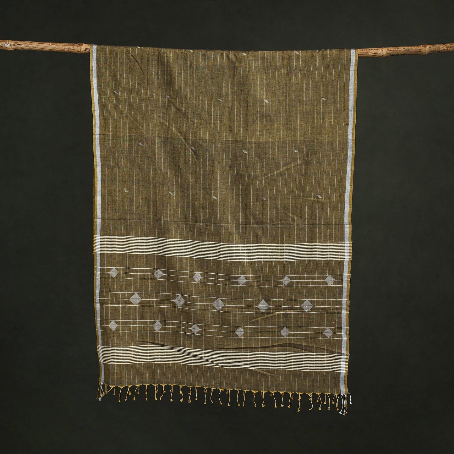 Handloom cotton burdwan jamdani stole with tassels 07