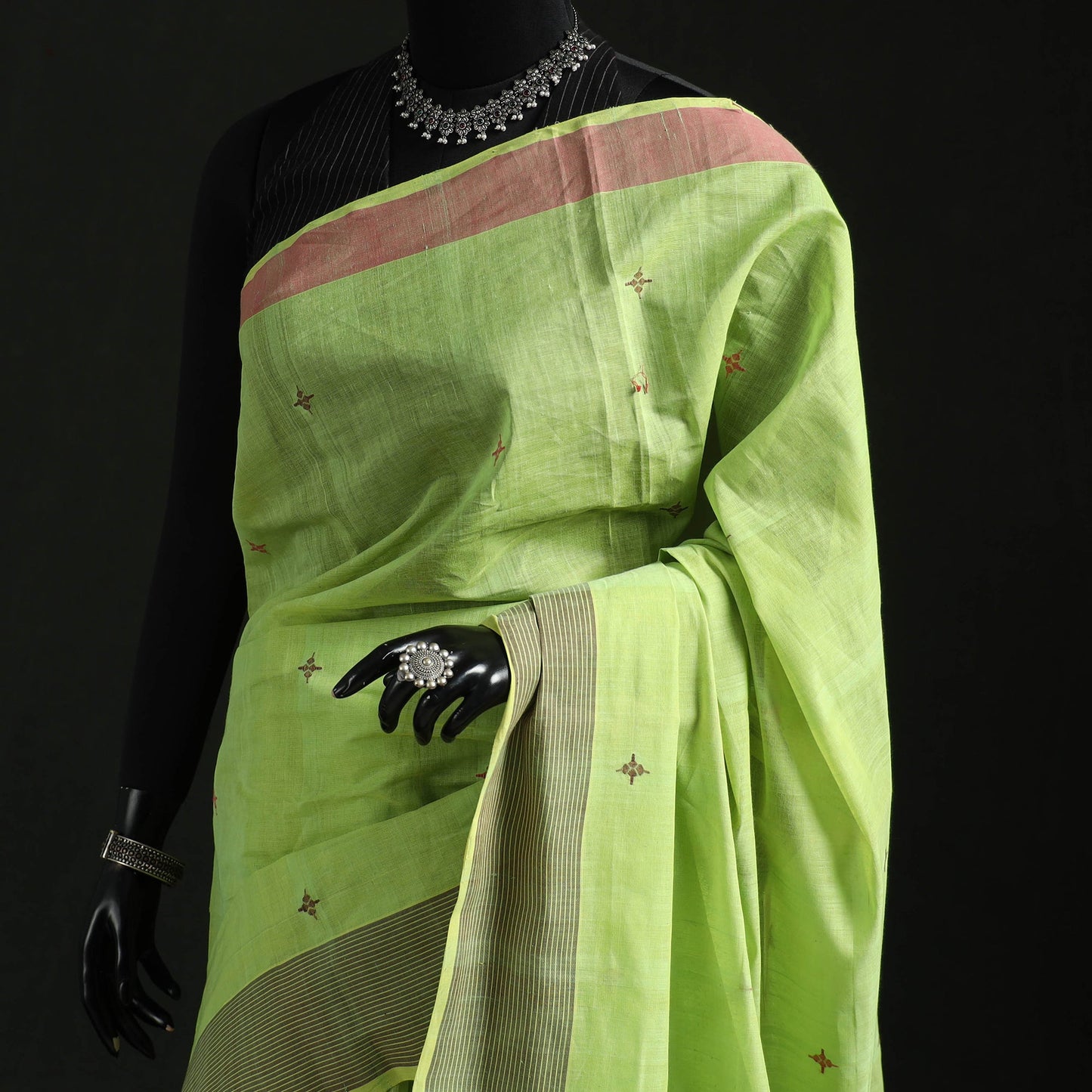 Green - handloom cotton buti srikakulam jamdani saree 04