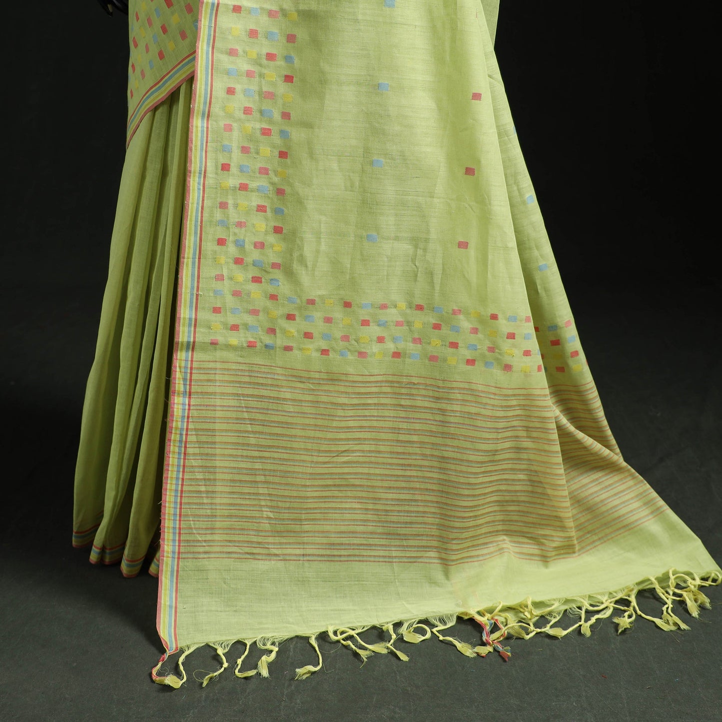Green - handloom cotton buti srikakulam jamdani saree 05