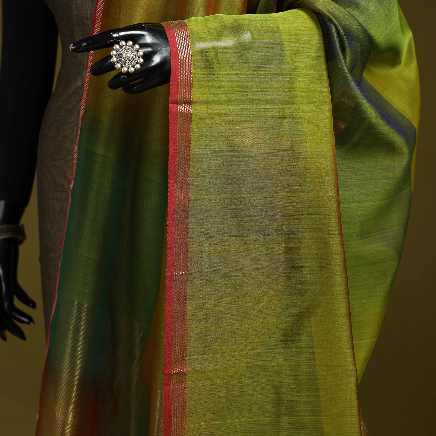 Handloom silk cotton maheshwari dupatta with zari border 15