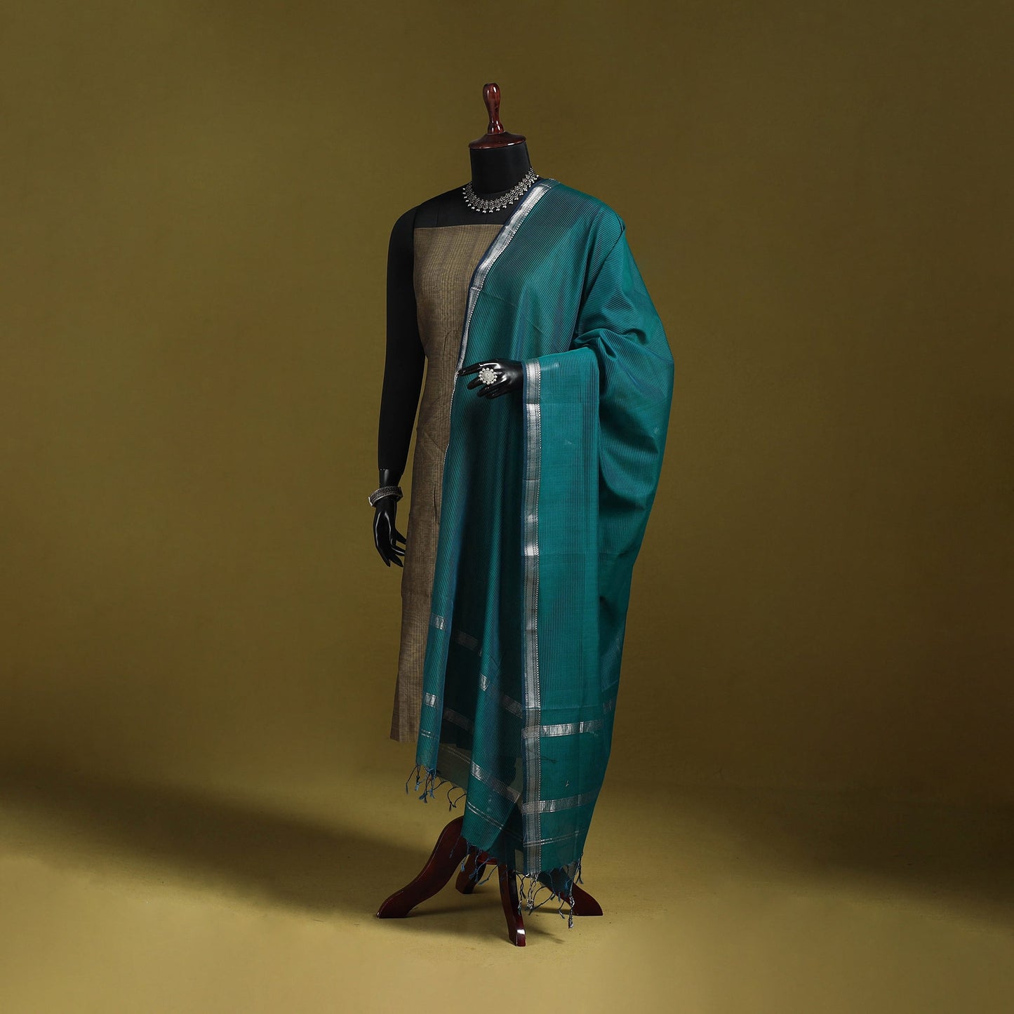 Handloom silk cotton stripes maheshwari dupatta with zari