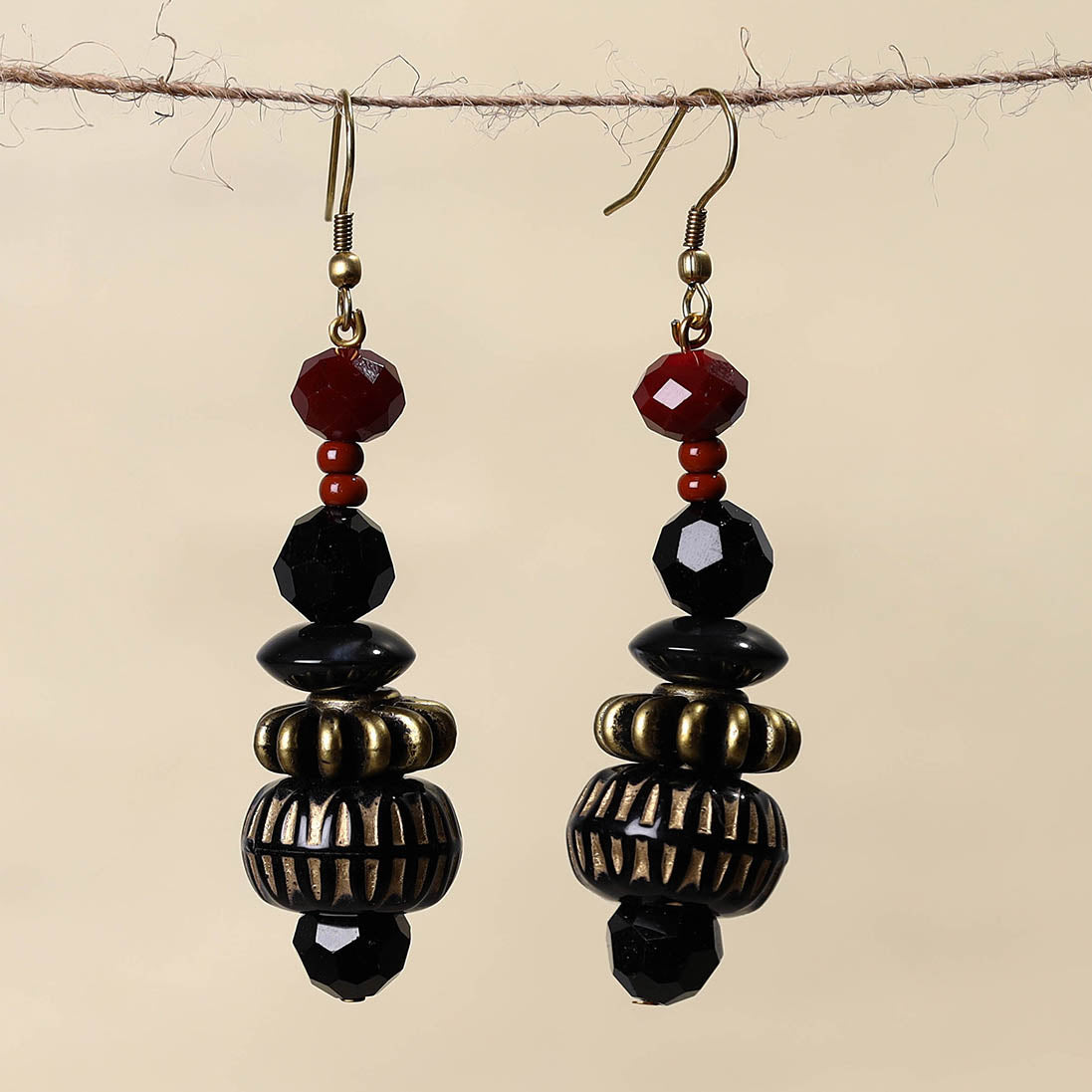 Green - handmade beaded earrings 106 - handcrafted
