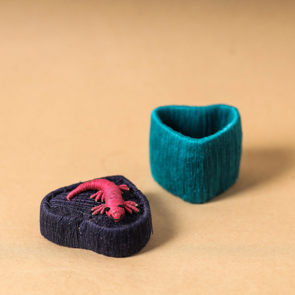 Green Handmade Coir Jewelry Box - Lizard