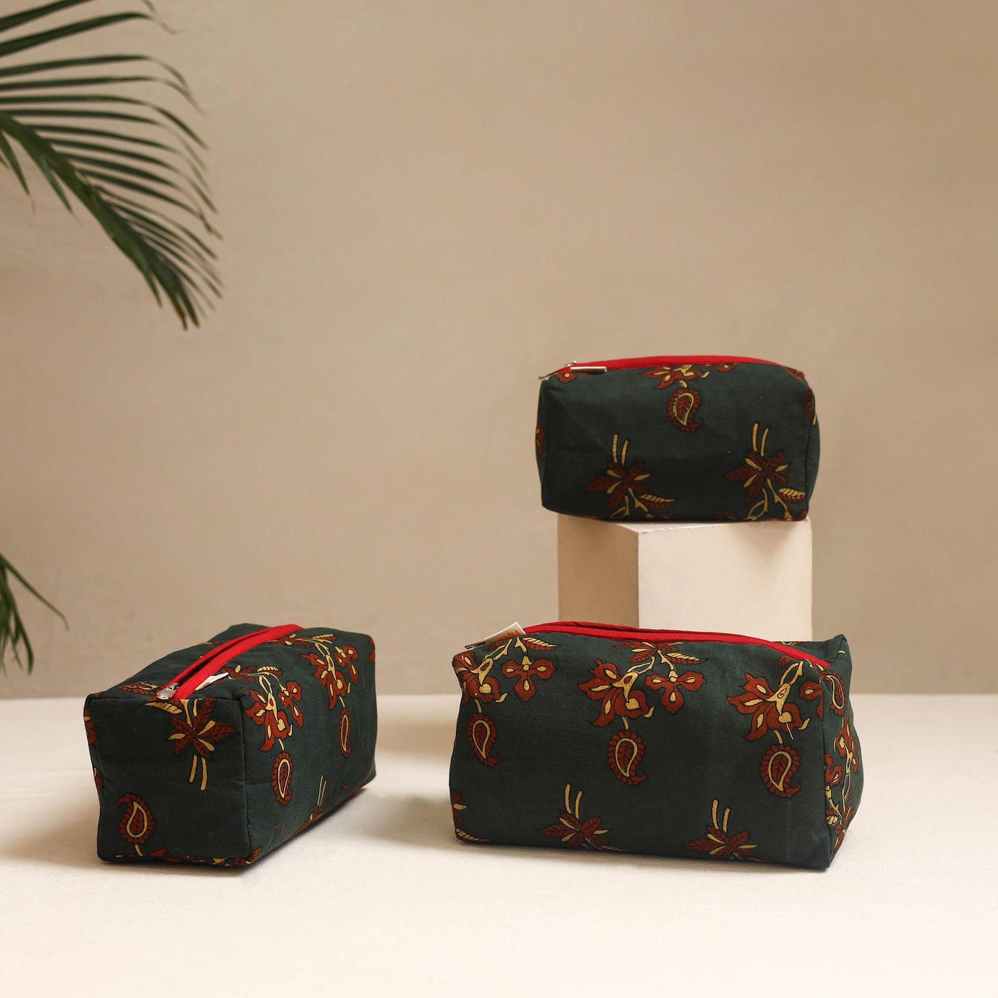 Green - handmade cotton toiletry bags (set of 3) 26