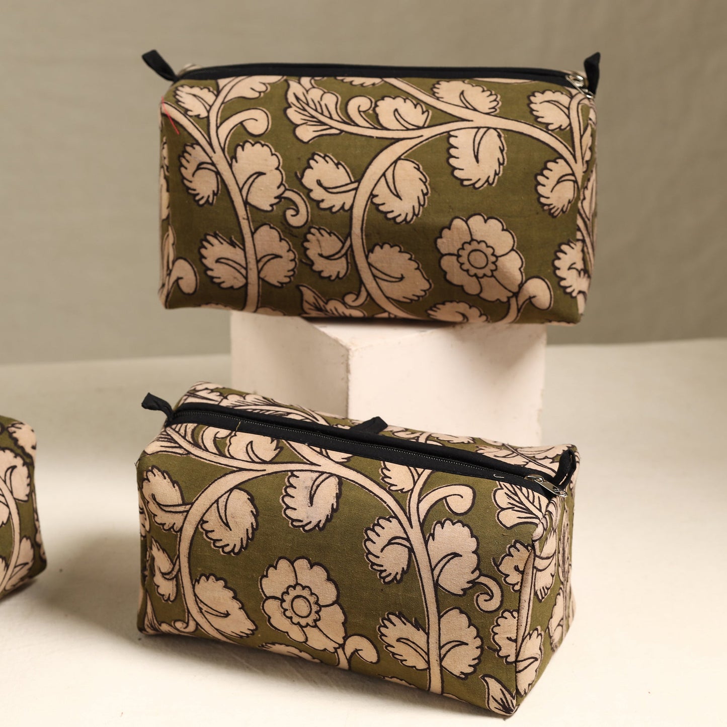 Handmade Cotton Toiletry Bags (Set of 3) 80