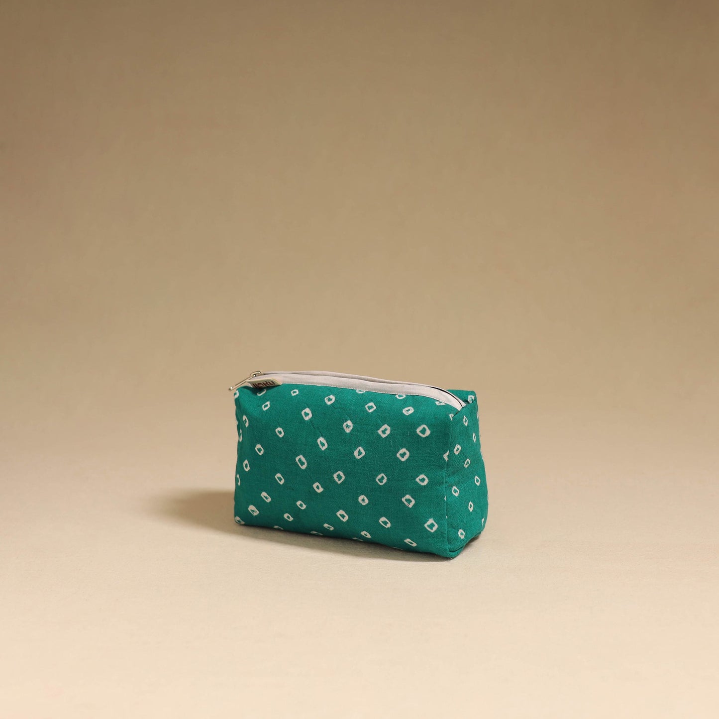 Green - handmade cotton toiletry pouch 07 - handcrafted