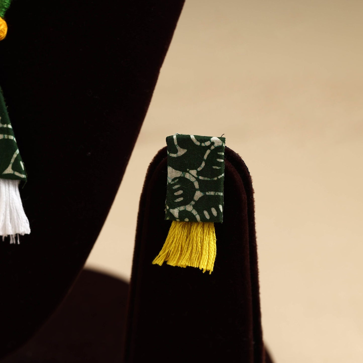 Green - handmade fabart necklace set 06 - handcrafted