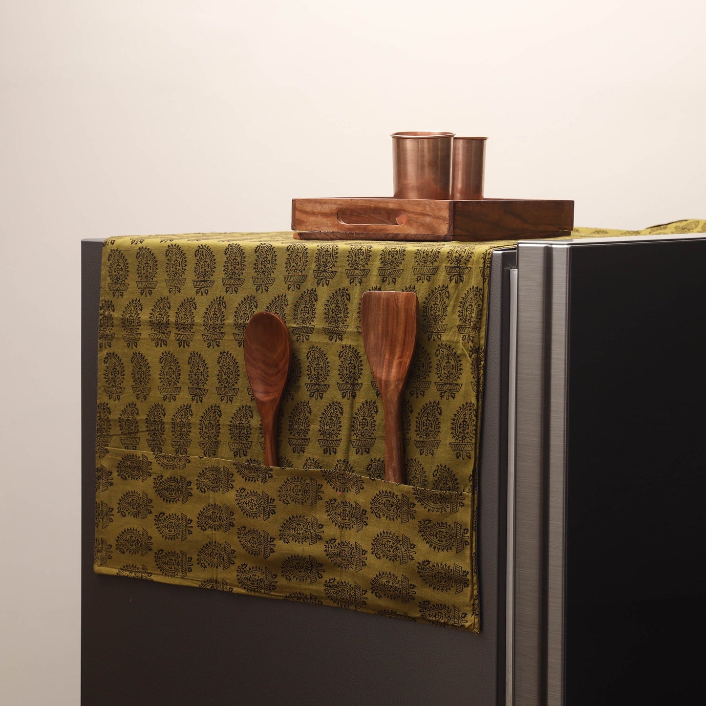 Handmade fridge top cover with multiple pockets 102